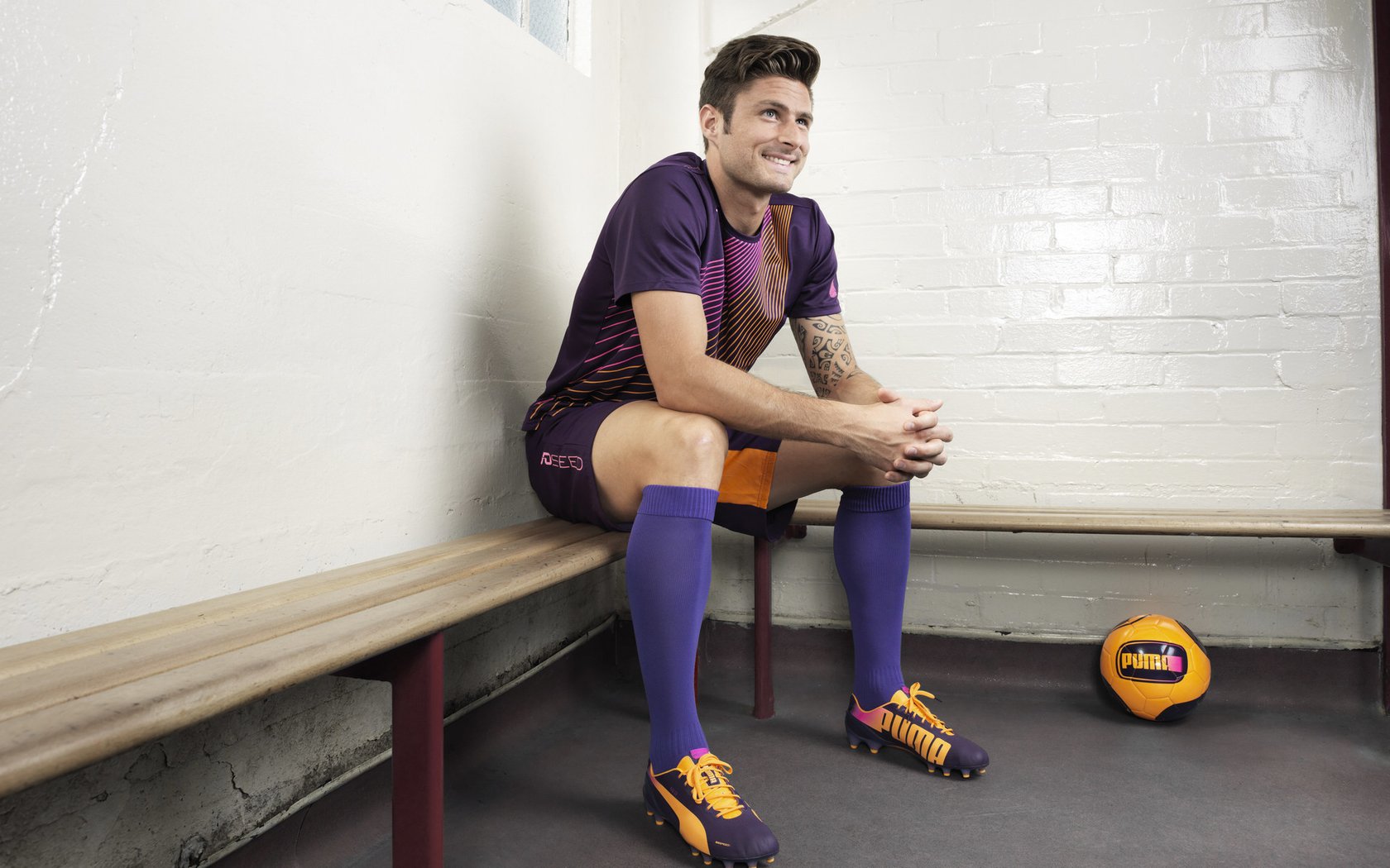 KAIYUN 中国大陆-哥伦比亚女足在巴黎奥运会比赛中以1-0战胜法国，哥伦比亚足球美女