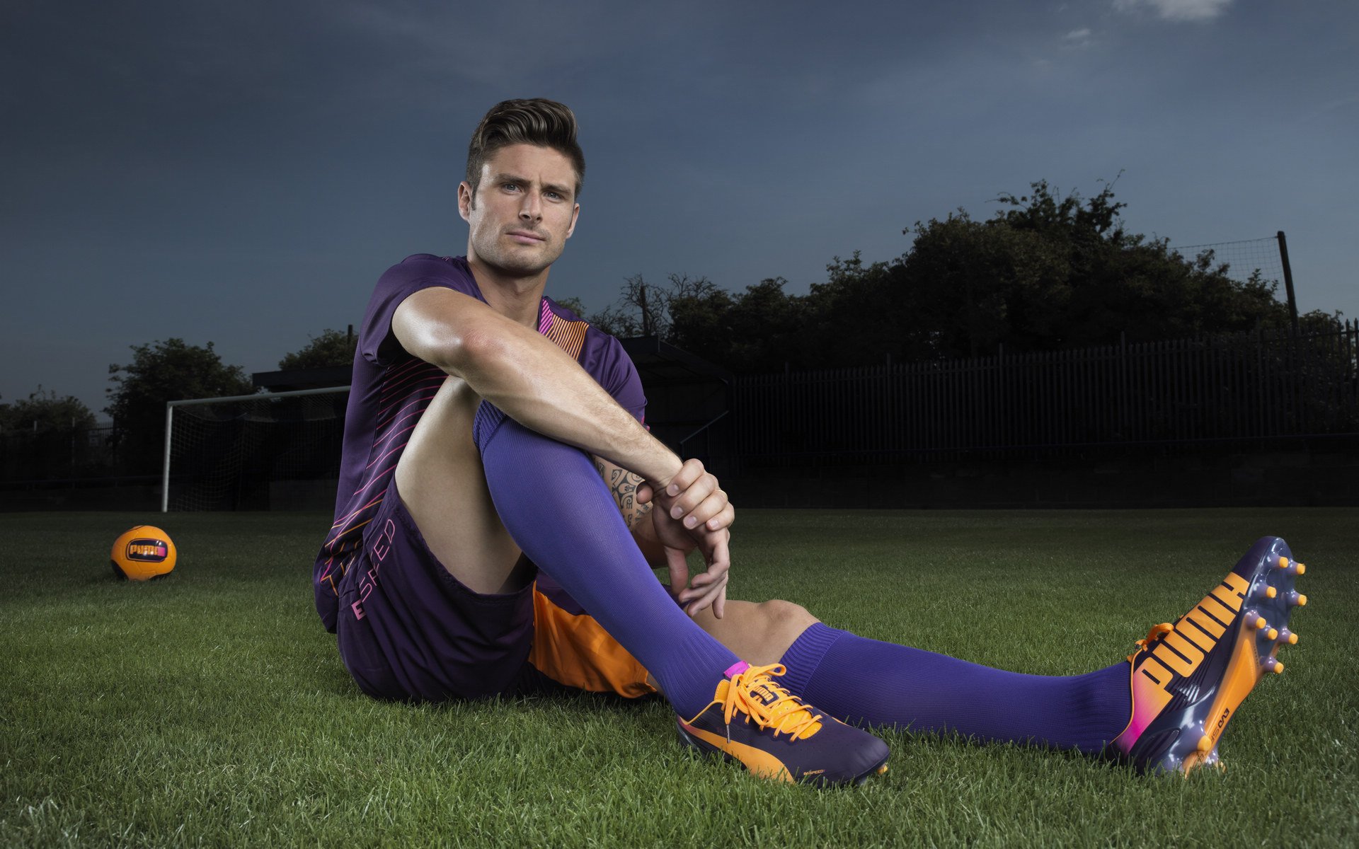 外教执教风格为何难与本土球员融合，外教员是什么